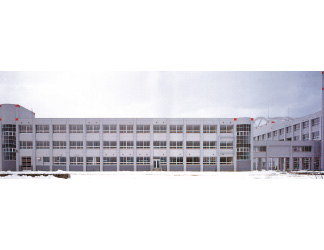 県立米沢工業高校（建設系棟）